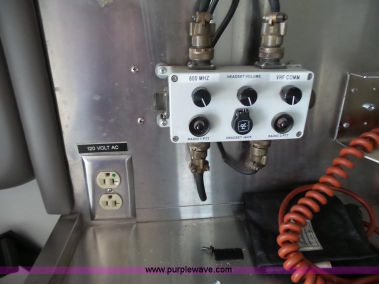 image for item L3722 2003 Ford 801 ambulance