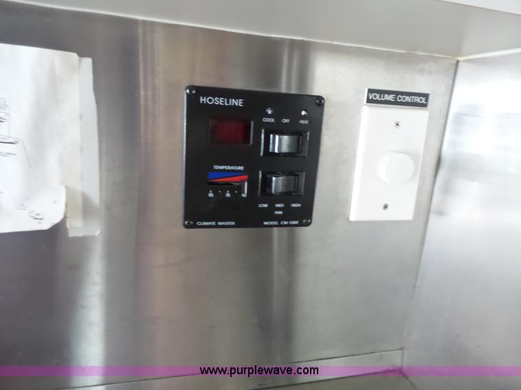 image for item L3722 2003 Ford 801 ambulance