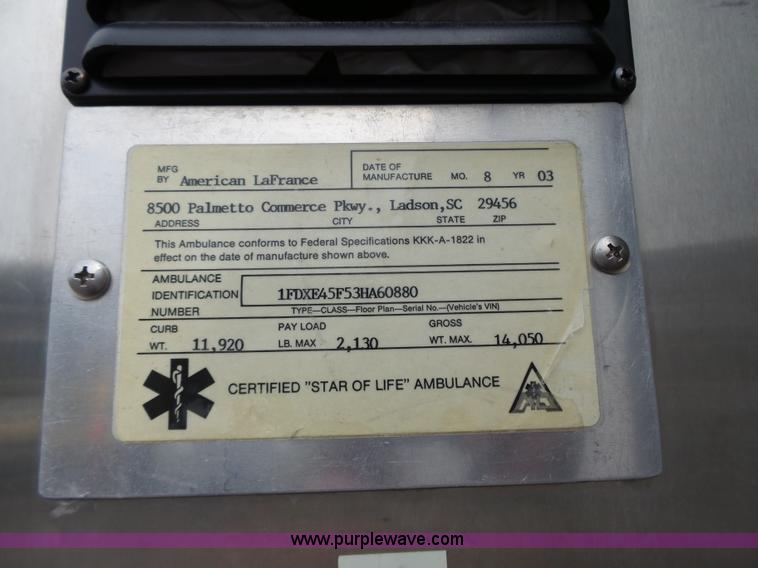 image for item L3722 2003 Ford 801 ambulance