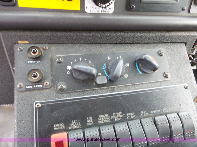 image for item L3723 2005 Freightliner Business Class M2 ambulance