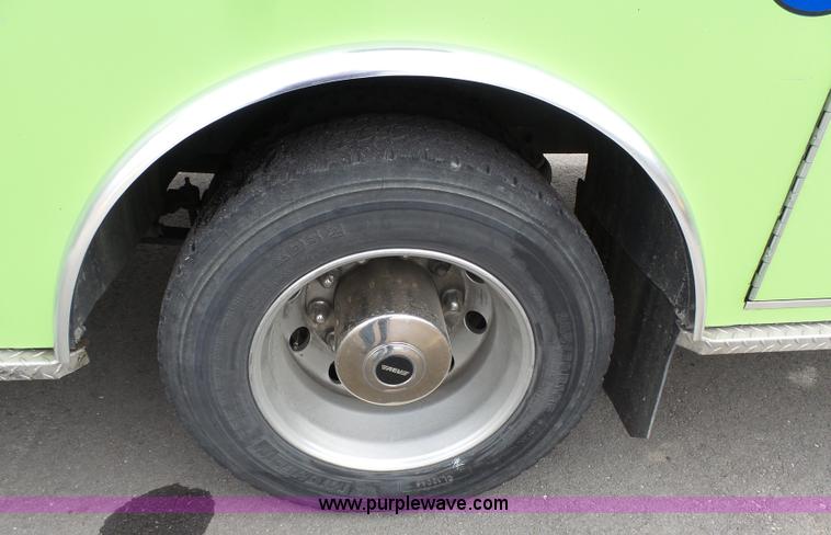 image for item L3723 2005 Freightliner Business Class M2 ambulance