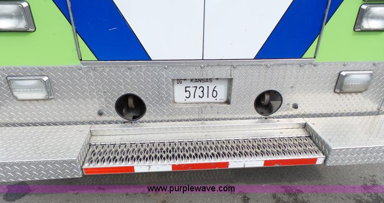 image for item L3723 2005 Freightliner Business Class M2 ambulance