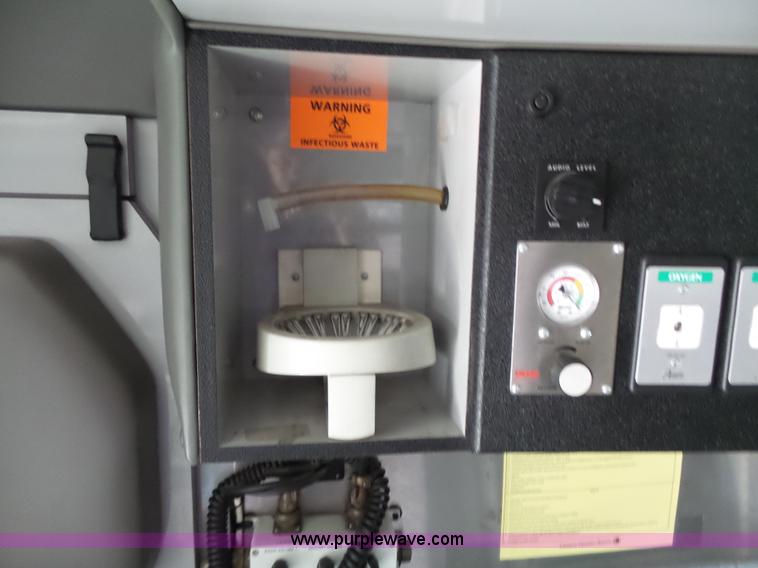 image for item L3723 2005 Freightliner Business Class M2 ambulance