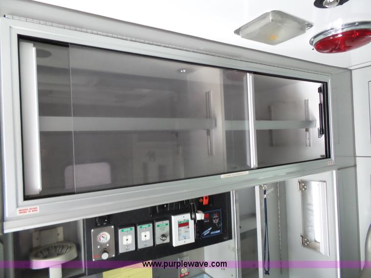 image for item L3723 2005 Freightliner Business Class M2 ambulance