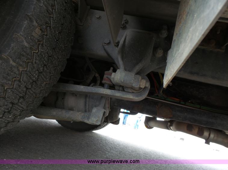 image for item L3723 2005 Freightliner Business Class M2 ambulance