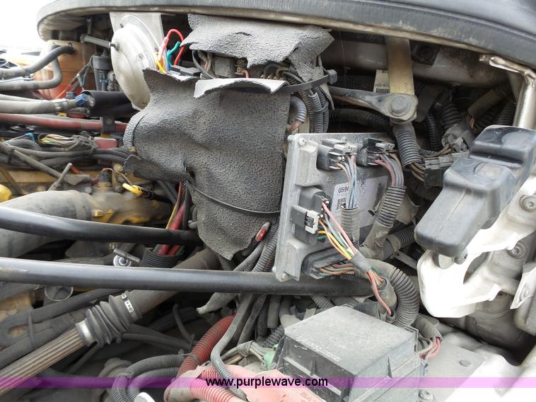 image for item L3723 2005 Freightliner Business Class M2 ambulance