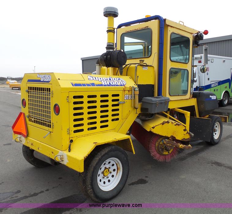 image for item L3724 Superior DT80CT broom