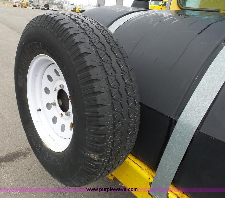 image for item L3724 Superior DT80CT broom