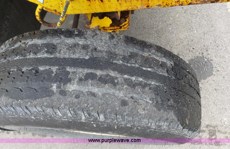 image for item L3724 Superior DT80CT broom