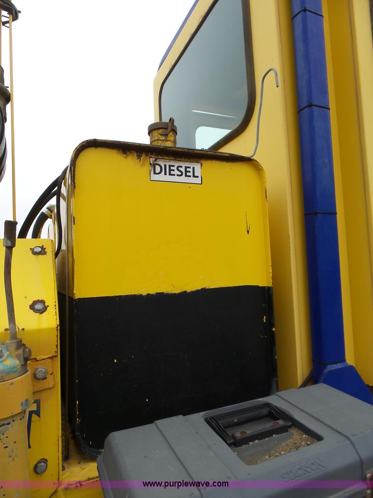 image for item L3724 Superior DT80CT broom