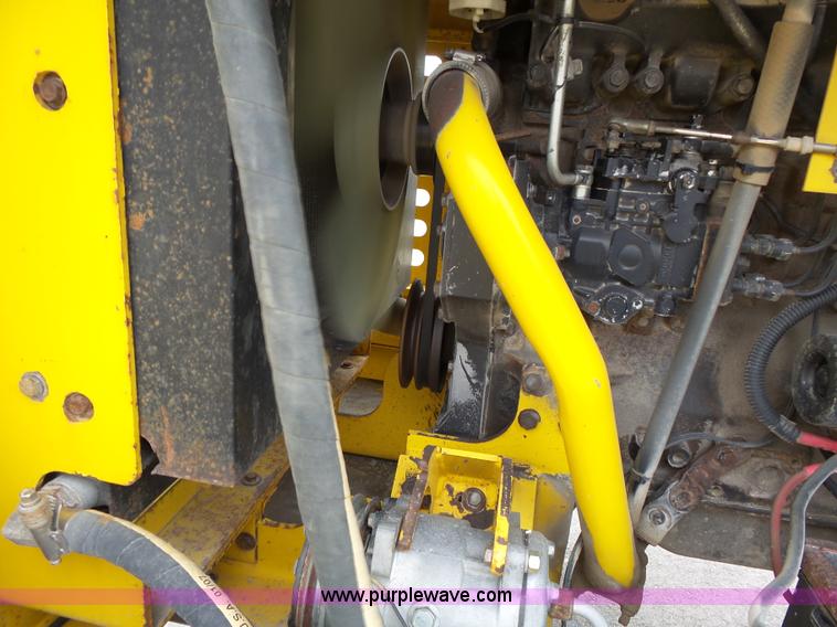 image for item L3724 Superior DT80CT broom