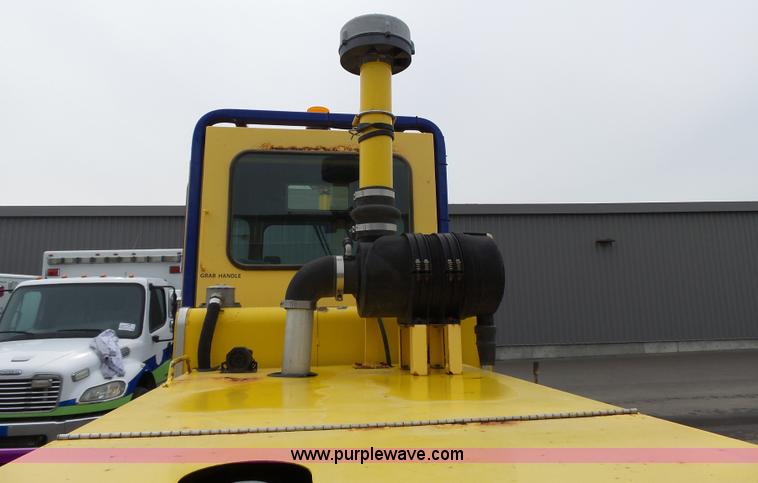 image for item L3724 Superior DT80CT broom