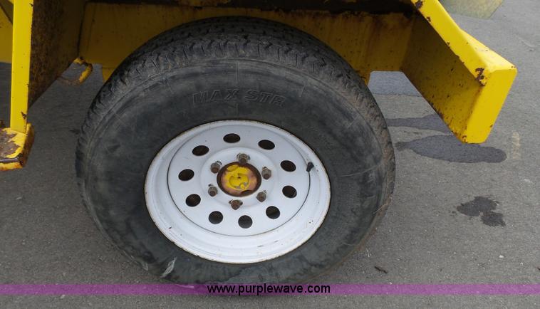 image for item L3724 Superior DT80CT broom