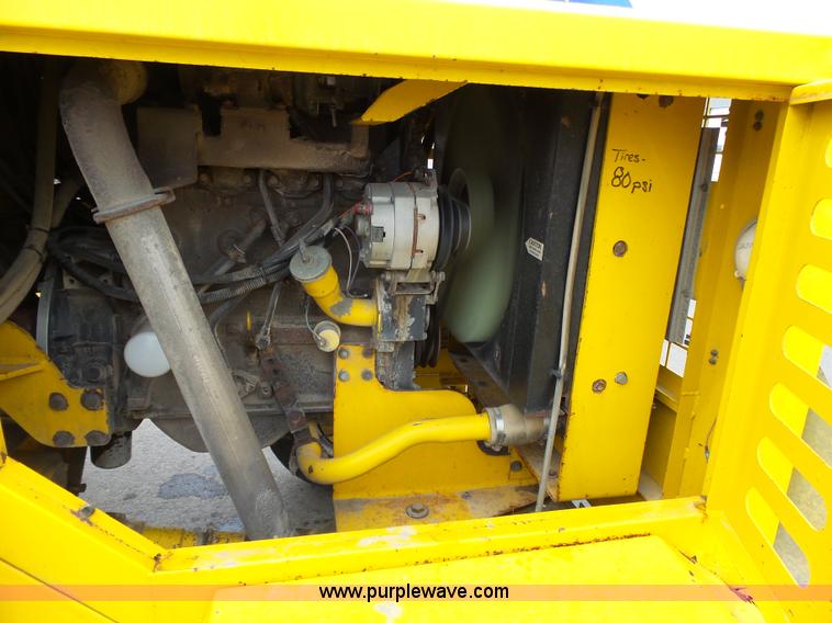 image for item L3724 Superior DT80CT broom