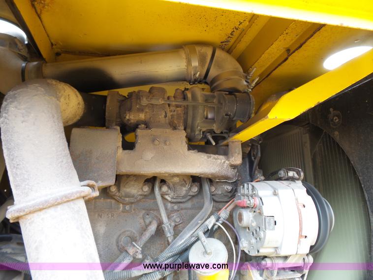 image for item L3724 Superior DT80CT broom