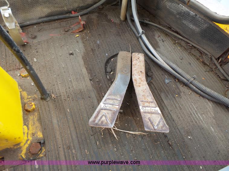 image for item L3724 Superior DT80CT broom