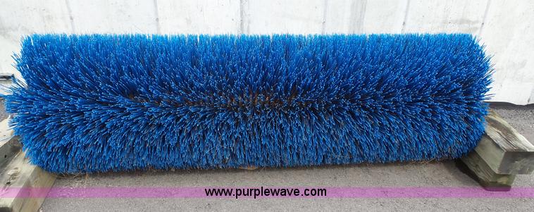image for item L3724 Superior DT80CT broom