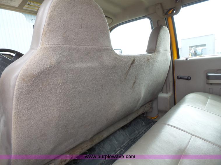 image for item L3727 2008 Ford F450 Super Duty XL Crew Cab flatbed truck