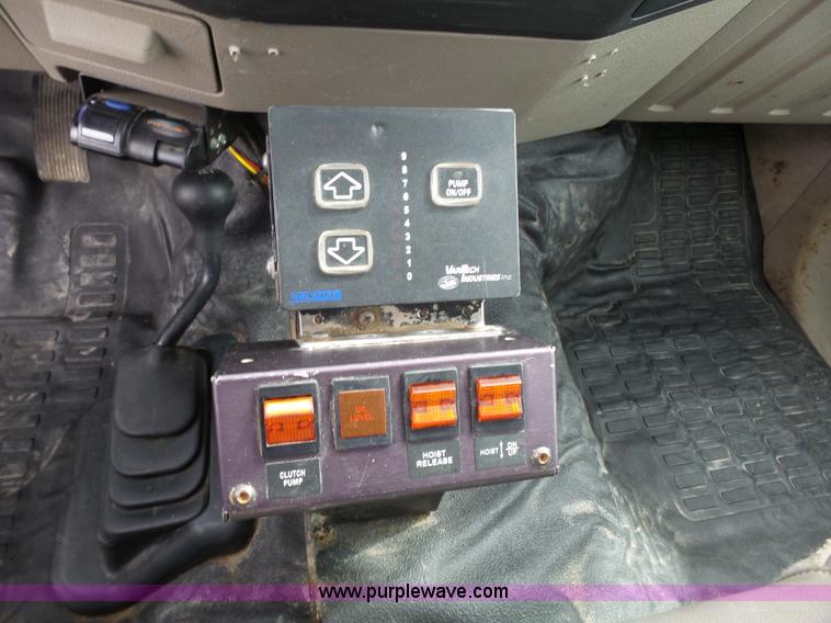 image for item L3727 2008 Ford F450 Super Duty XL Crew Cab flatbed truck