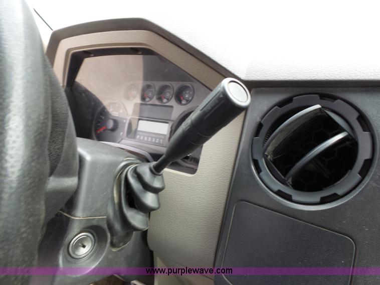 image for item L3727 2008 Ford F450 Super Duty XL Crew Cab flatbed truck