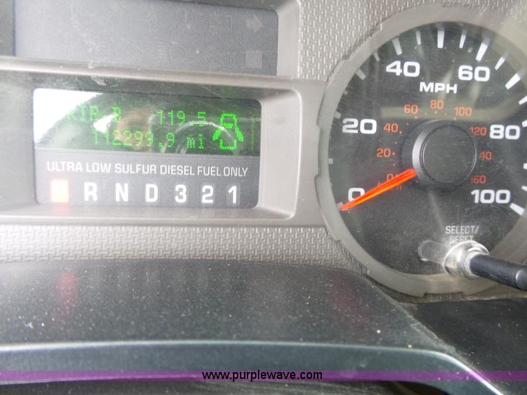 image for item L3727 2008 Ford F450 Super Duty XL Crew Cab flatbed truck