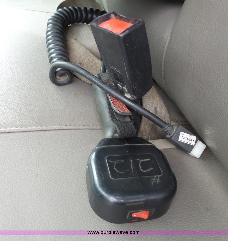 image for item L3727 2008 Ford F450 Super Duty XL Crew Cab flatbed truck