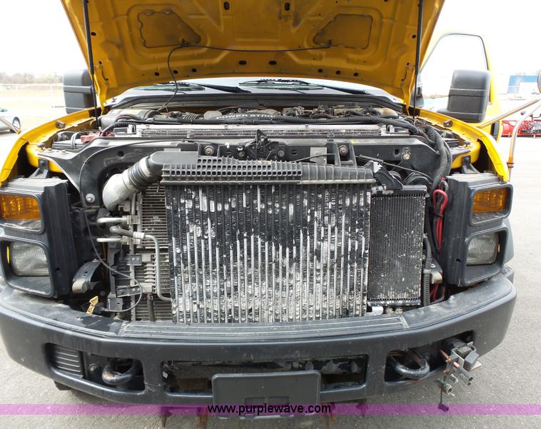 image for item L3727 2008 Ford F450 Super Duty XL Crew Cab flatbed truck