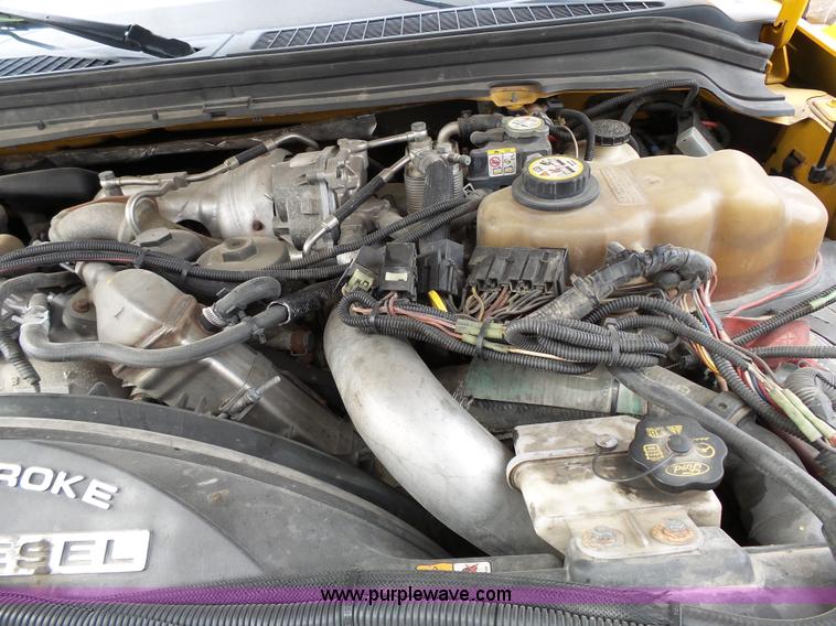 image for item L3727 2008 Ford F450 Super Duty XL Crew Cab flatbed truck