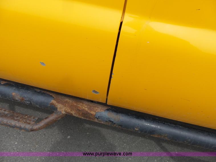 image for item L3727 2008 Ford F450 Super Duty XL Crew Cab flatbed truck