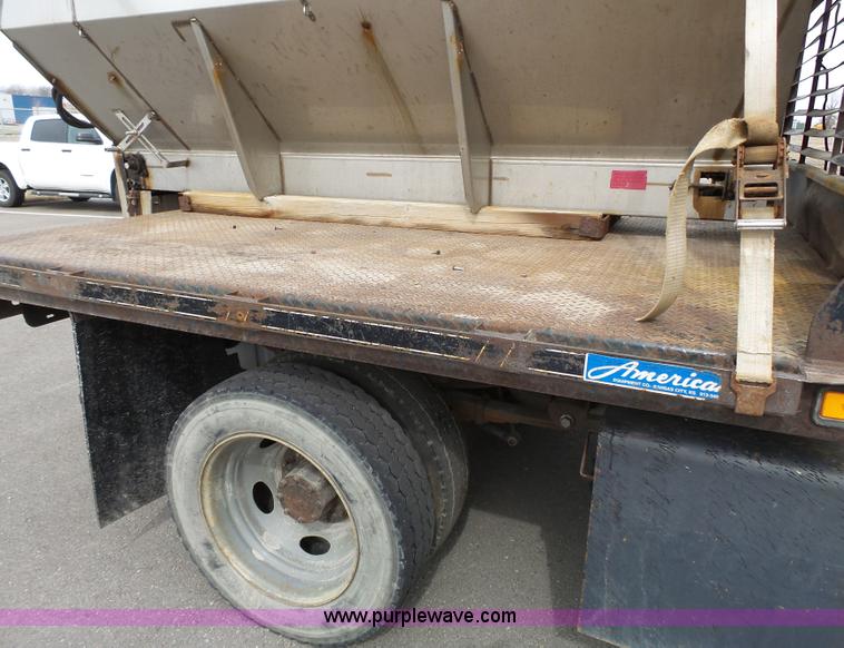 image for item L3727 2008 Ford F450 Super Duty XL Crew Cab flatbed truck