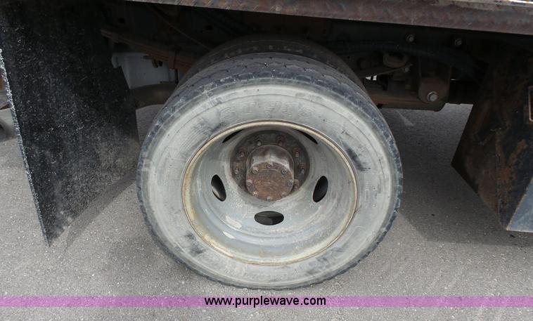 image for item L3727 2008 Ford F450 Super Duty XL Crew Cab flatbed truck