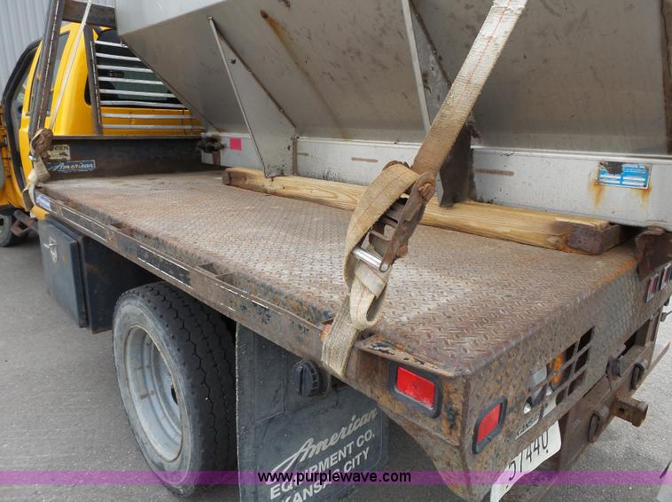 image for item L3727 2008 Ford F450 Super Duty XL Crew Cab flatbed truck