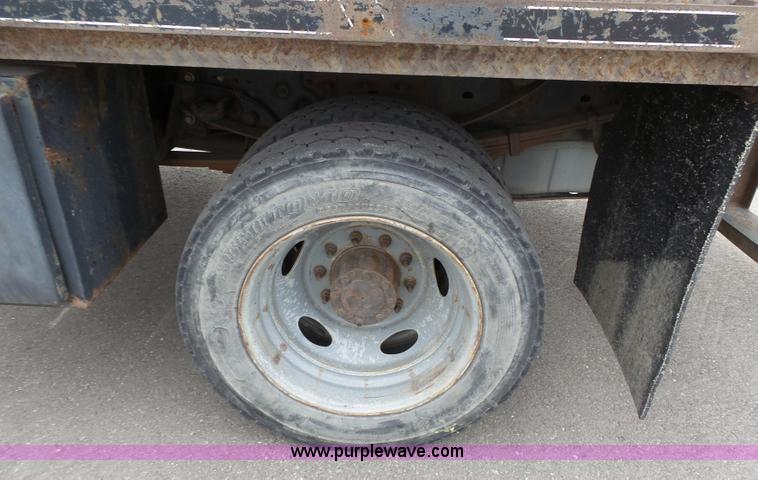 image for item L3727 2008 Ford F450 Super Duty XL Crew Cab flatbed truck