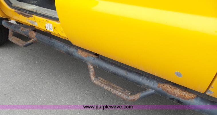 image for item L3727 2008 Ford F450 Super Duty XL Crew Cab flatbed truck