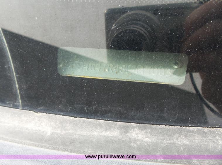 image for item L3727 2008 Ford F450 Super Duty XL Crew Cab flatbed truck