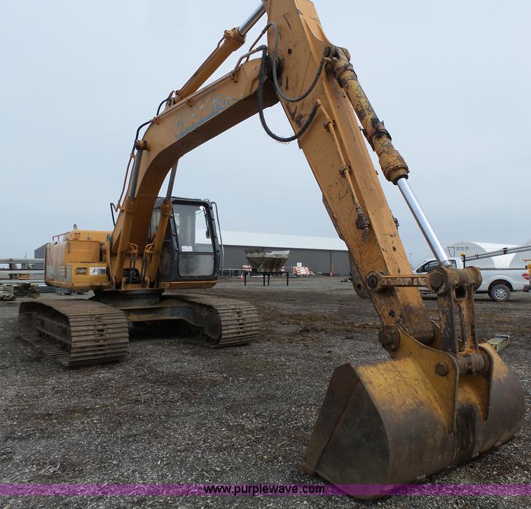 image for item L3748 1999 Case 9030B excavator