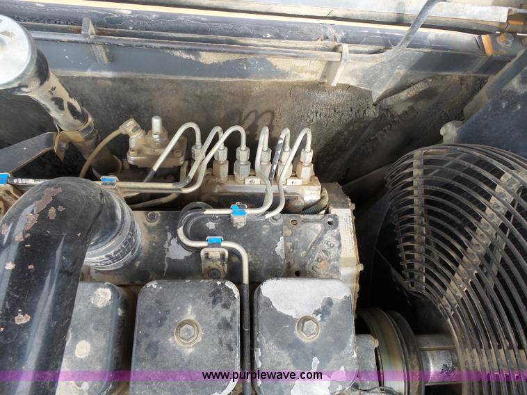 image for item L3748 1999 Case 9030B excavator