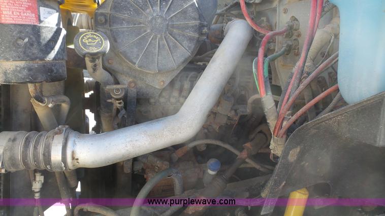 image for item L4753 1995 Ford F800 Super Duty dump truck