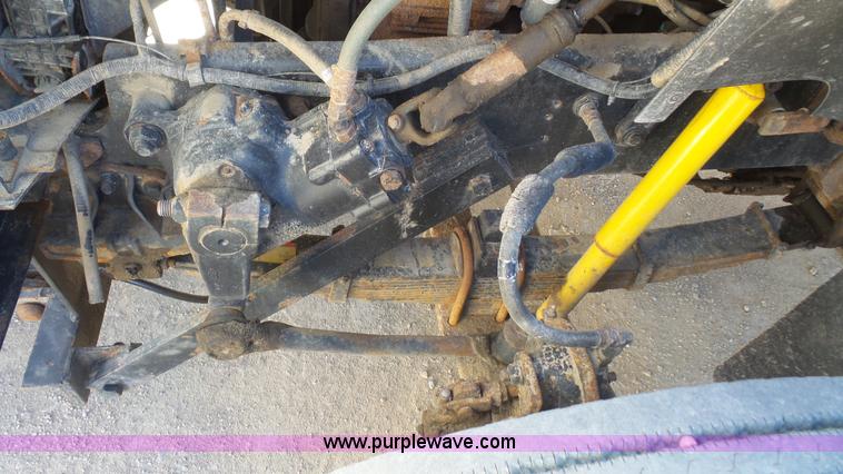 image for item L4753 1995 Ford F800 Super Duty dump truck