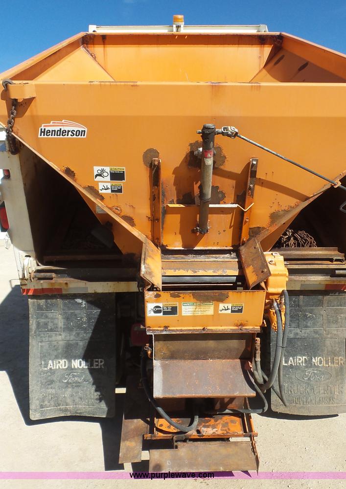 image for item L4753 1995 Ford F800 Super Duty dump truck