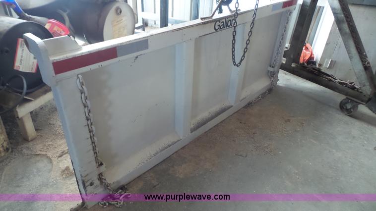 image for item L4753 1995 Ford F800 Super Duty dump truck