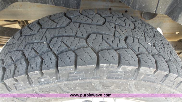 image for item L4787 2010 Chevrolet Suburban 2500 LS SUV