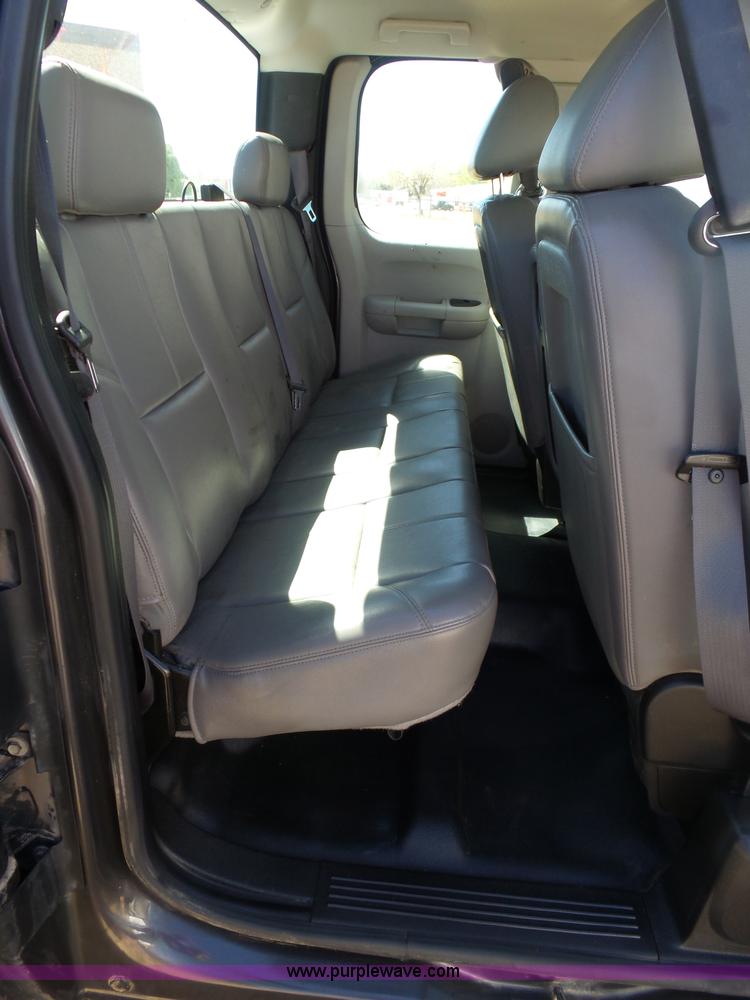 image for item L5788 2011 Chevrolet Silverado Ext. Cab pickup truck