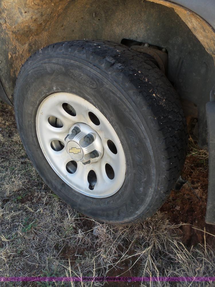 image for item L5788 2011 Chevrolet Silverado Ext. Cab pickup truck