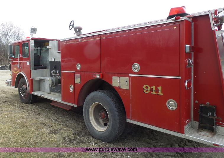 image for item L7130 1991 Pierce Crew Cab fire truck