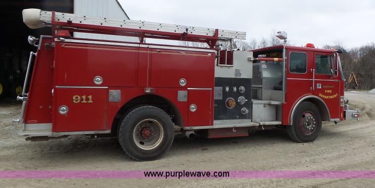 image for item L7130 1991 Pierce Crew Cab fire truck
