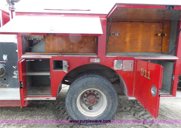 image for item L7130 1991 Pierce Crew Cab fire truck