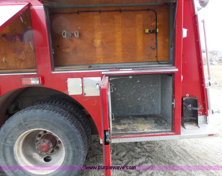 image for item L7130 1991 Pierce Crew Cab fire truck