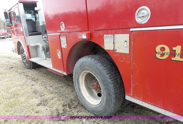image for item L7130 1991 Pierce Crew Cab fire truck