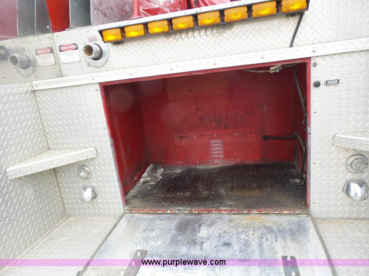 image for item L7130 1991 Pierce Crew Cab fire truck